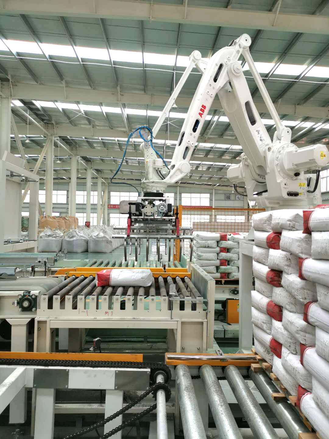 ?大廣金剛砂地坪材料  新鄉(xiāng)自動(dòng)化工廠！